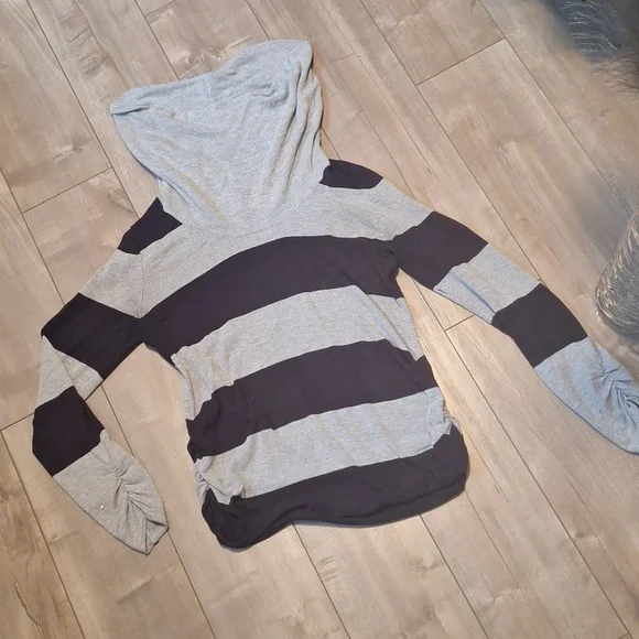 Turtle Neck - Picture 4 of 8